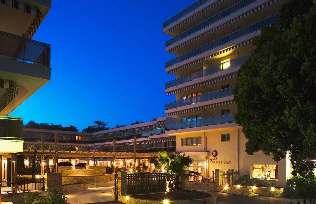 The Originals Boutique, Hotel Les Strelitzias-1