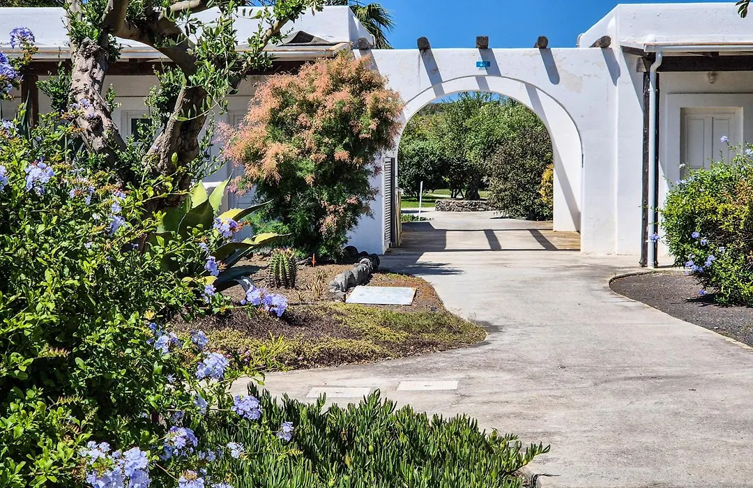 Mari del Sud Resort-1