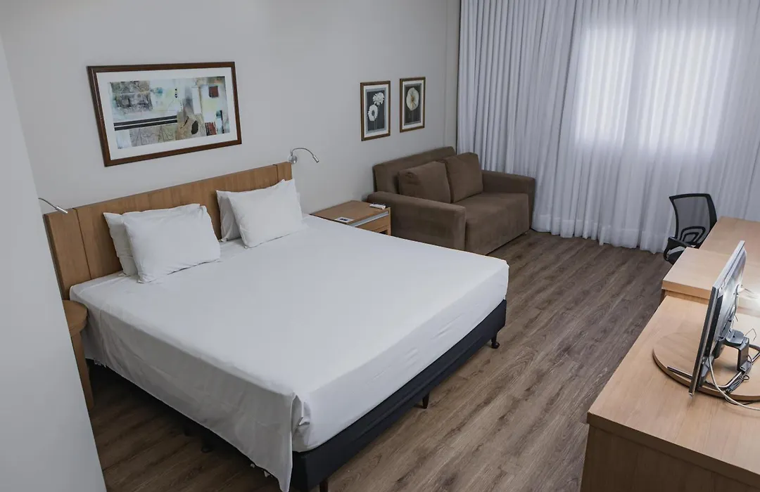 Comfort Suites Flamboyant Goiânia-1