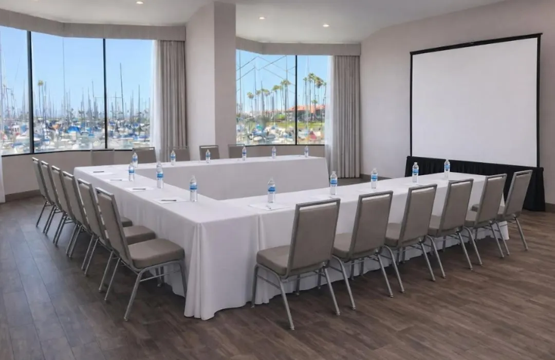 Holiday Inn Express Hotel & Suites Ventura Harbor By Ihg-1