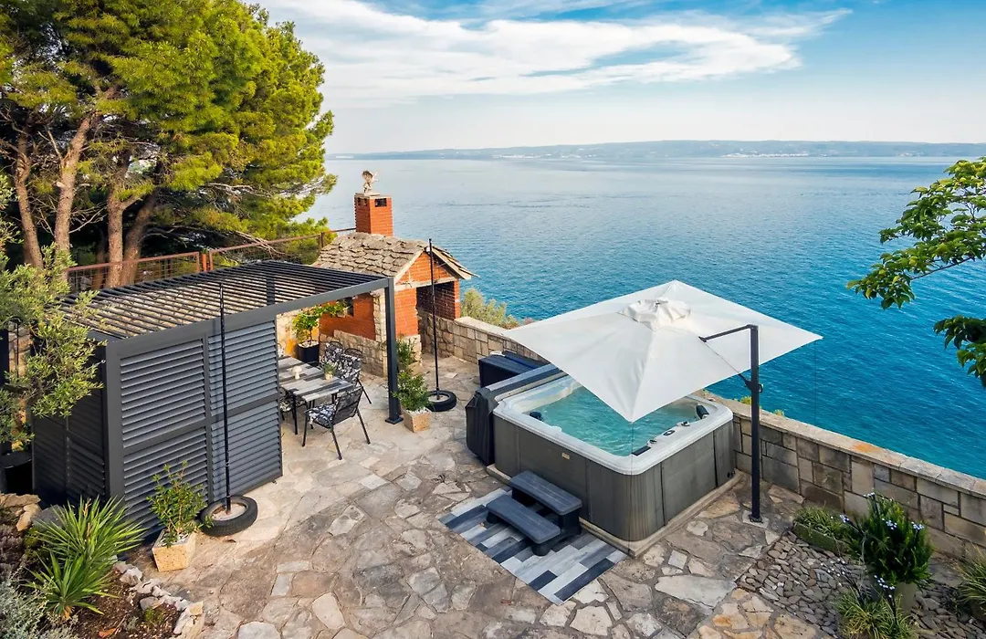 Super Horizont- Sea View Apartments With Private Jacuzzi Time & Free Parking-1