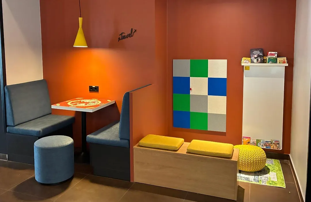 Meininger Hotel Frankfurt Main / Airport-1