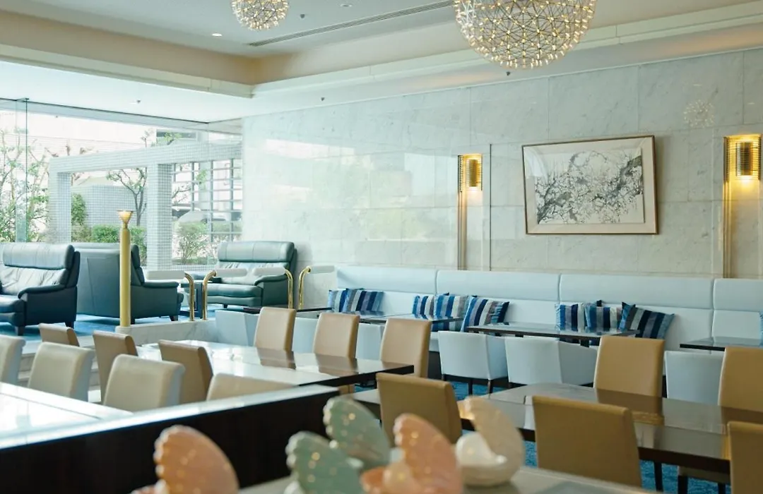 Hotel Plaza Osaka-1
