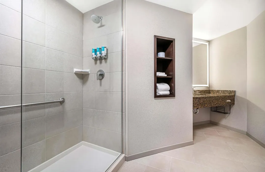 Drury Plaza Hotel Flagstaff-1