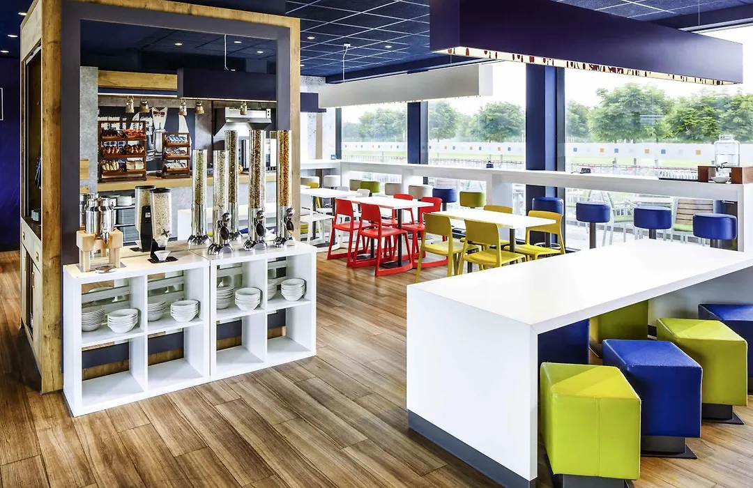 Ibis Budget Hotel Edinburgh Park-1