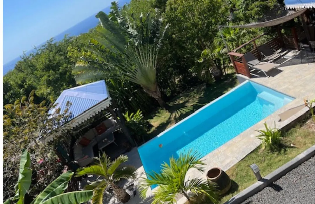 BUNGALOW La Tortue Bleue-1