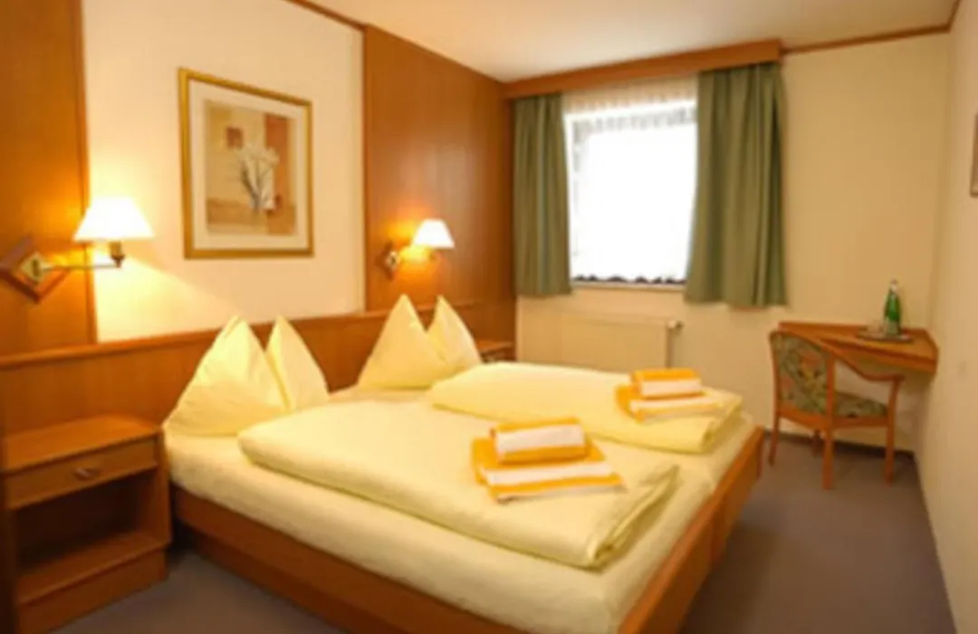Hotel Bella-1