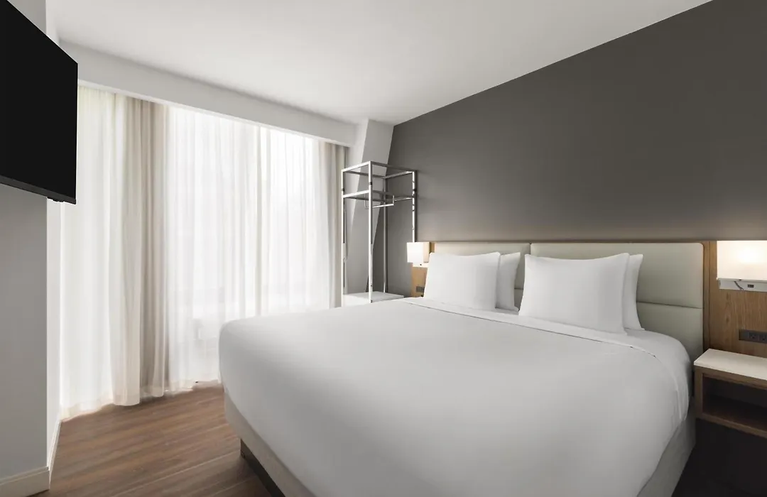 Best Western Premier Empire State Hotel-1