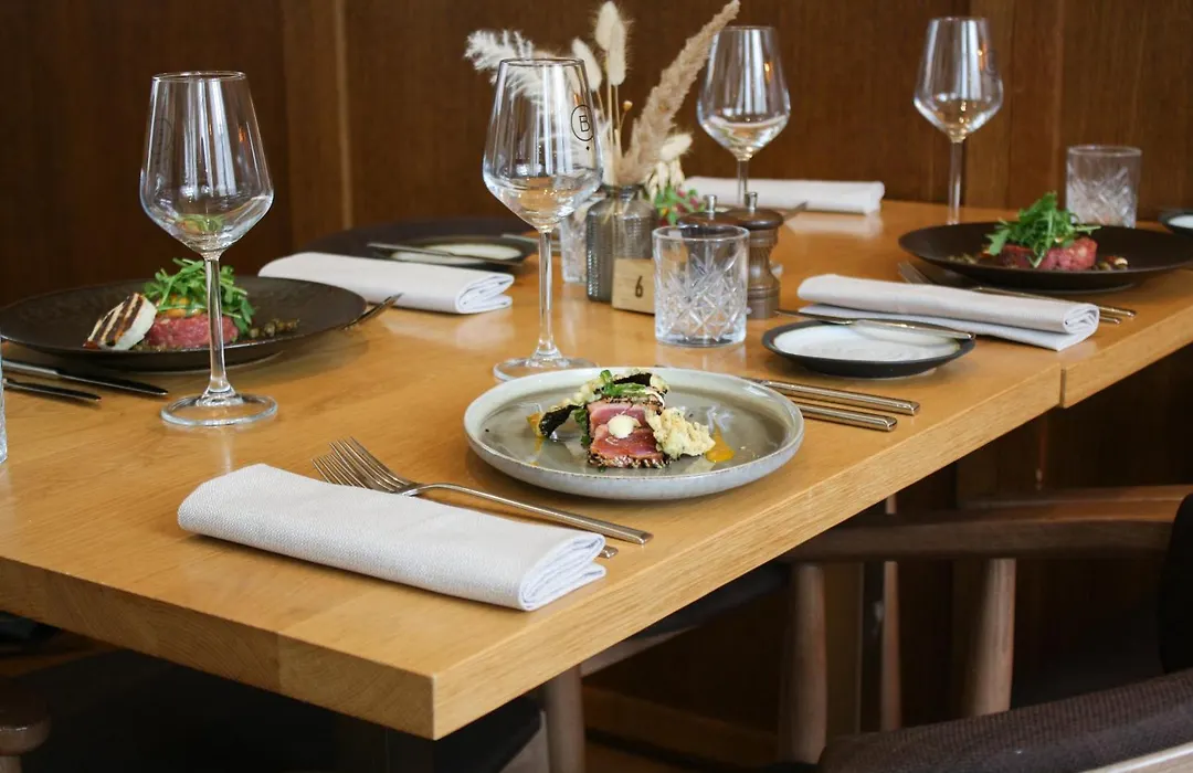 Doubletree By Hilton Sittard-1
