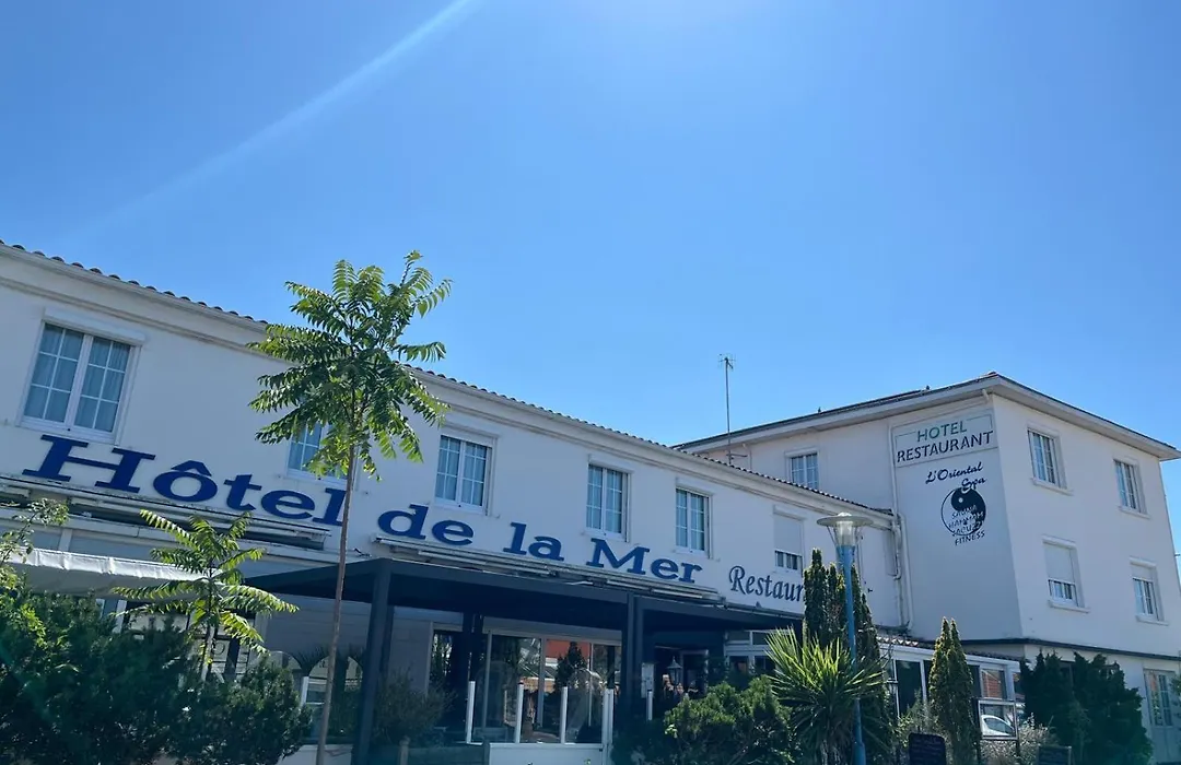 Hotel De La Mer-1