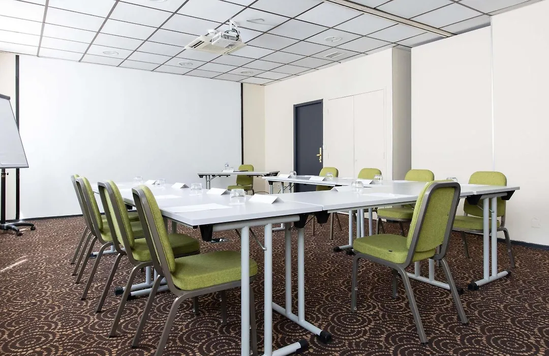 Mercure Arles Centre Arenes-1