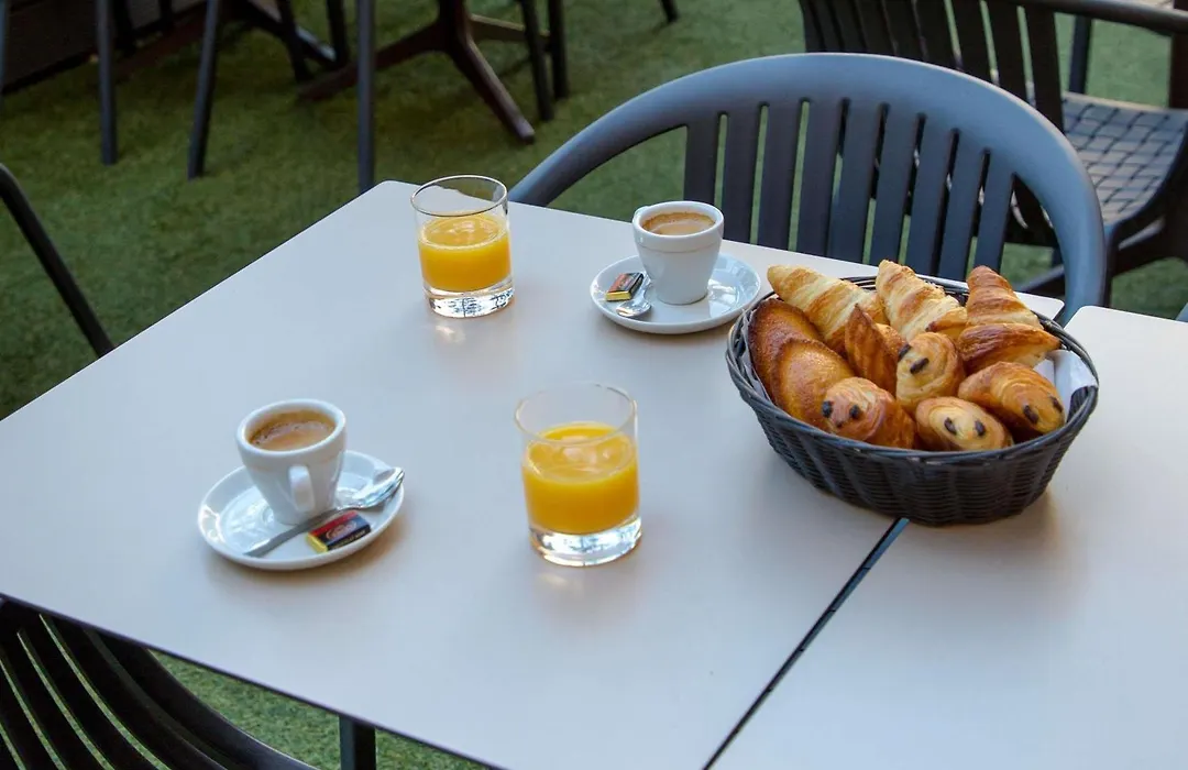 ibis Styles Cannes Le Cannet-1