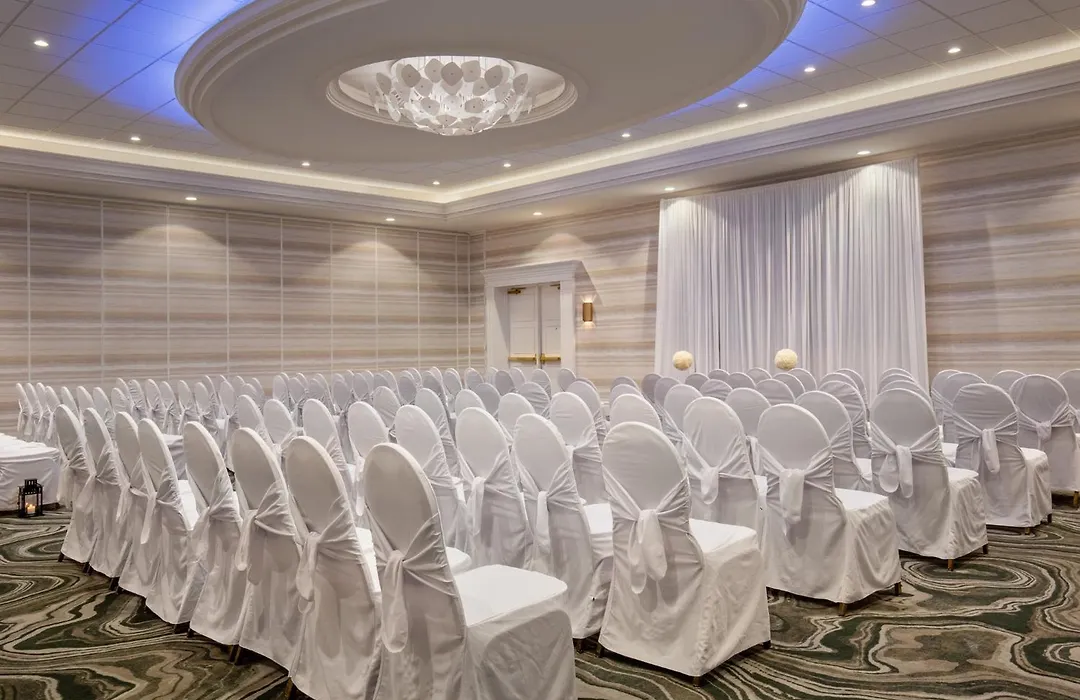 Holiday Inn Hotel & Suites St.Catharines-Niagara By Ihg-1
