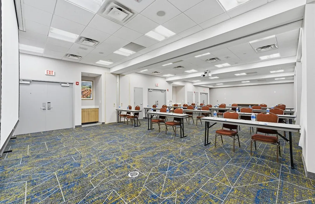 Hampton Inn And Suites Woodstock, Virginia-1