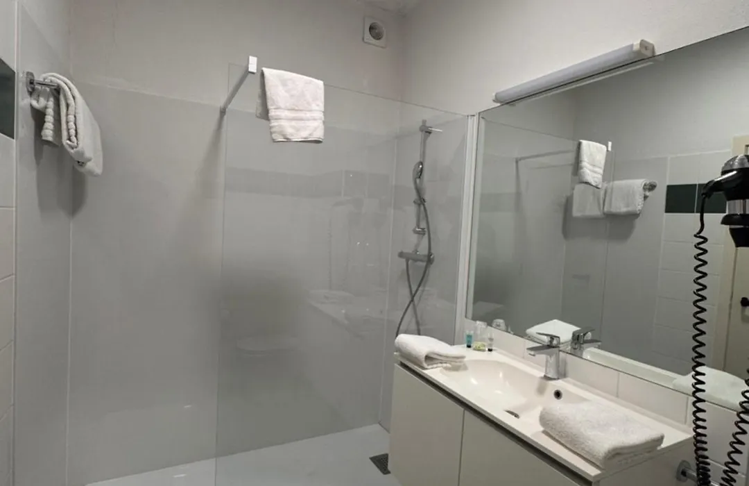 Hobbit Hotel Brussels Airport Zaventem-1