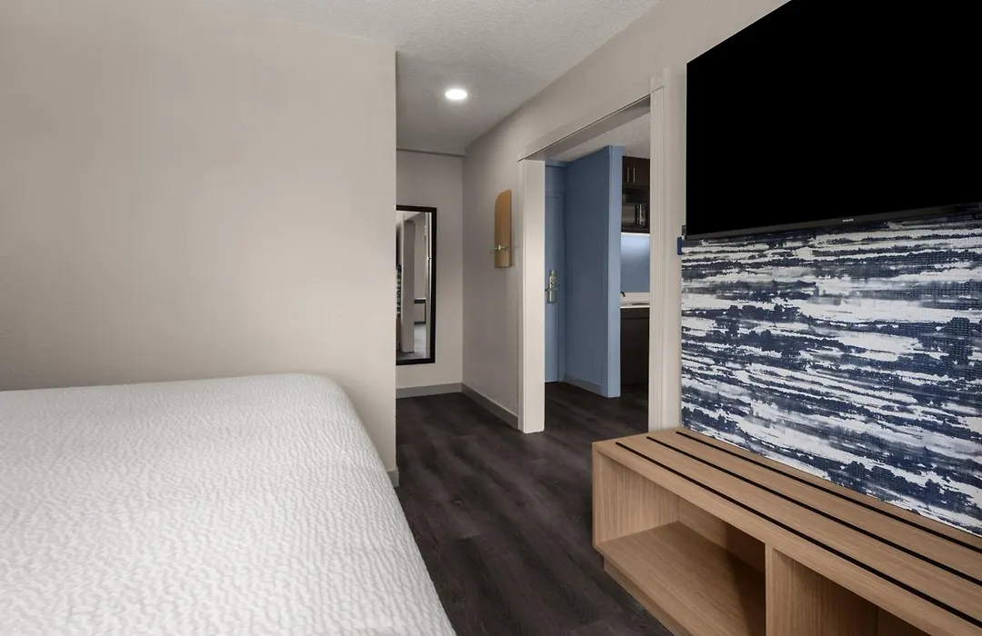 Greenville Pelham Inn By Ihg-1