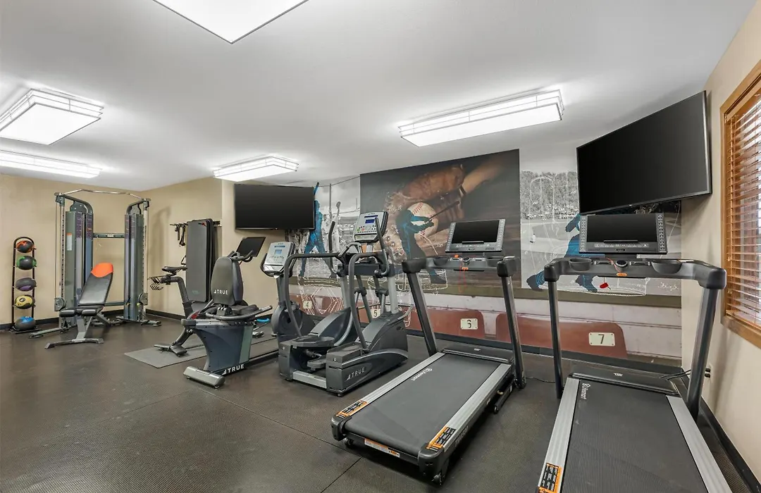 Best Western Plus Dubuque Hotel And Conference Center-1