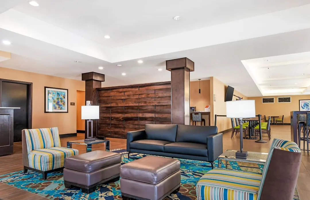 Comfort Inn & Suites Airport North-1