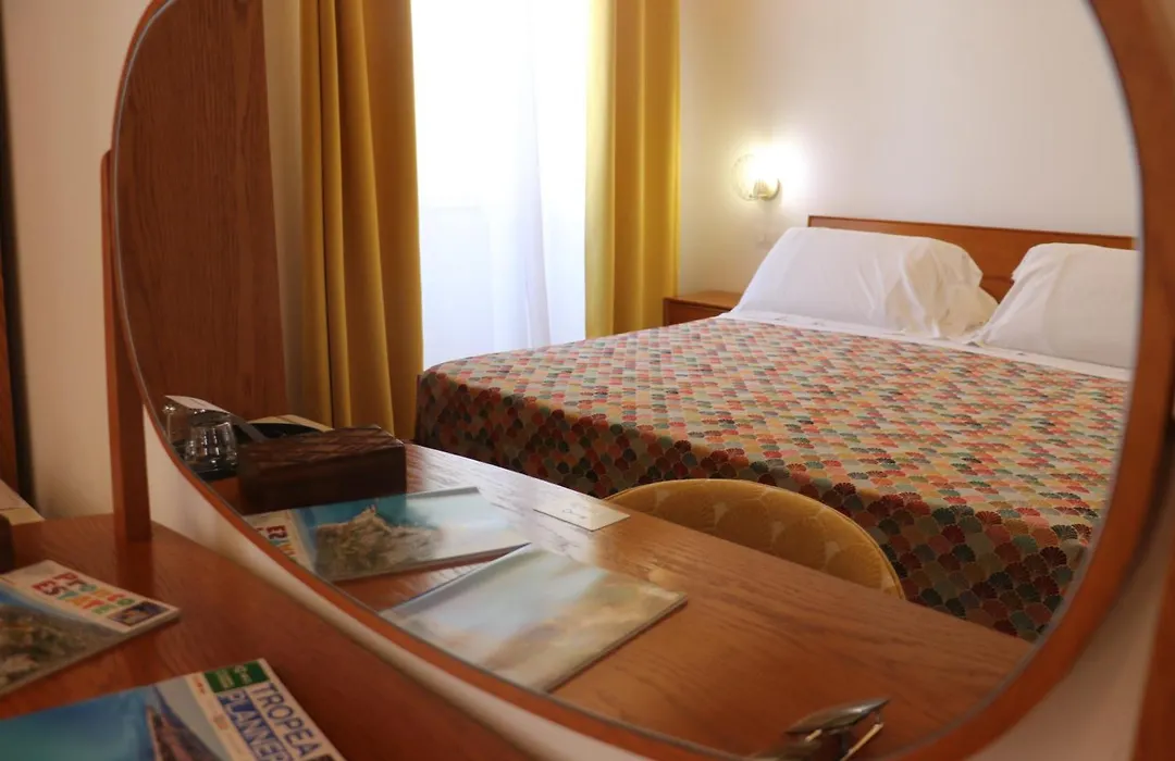 De Loca Rooms-1