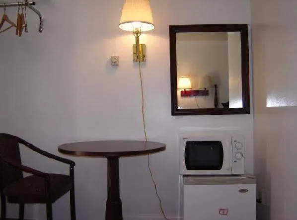 Hershey Travel Inn-1
