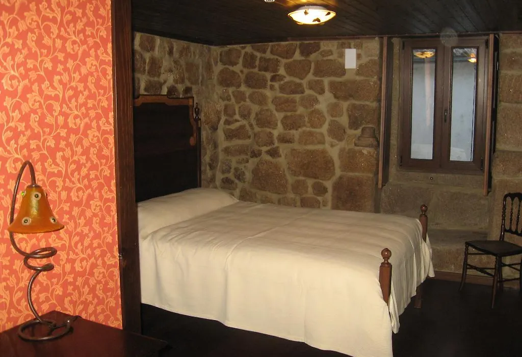 Casa Do Castelo De Celorico-1