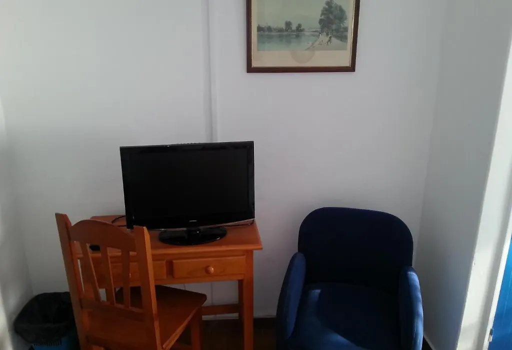 Hostal Del Mar-1