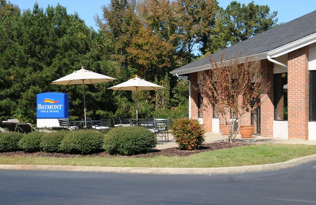 Baymont By Wyndham Lagrange-1