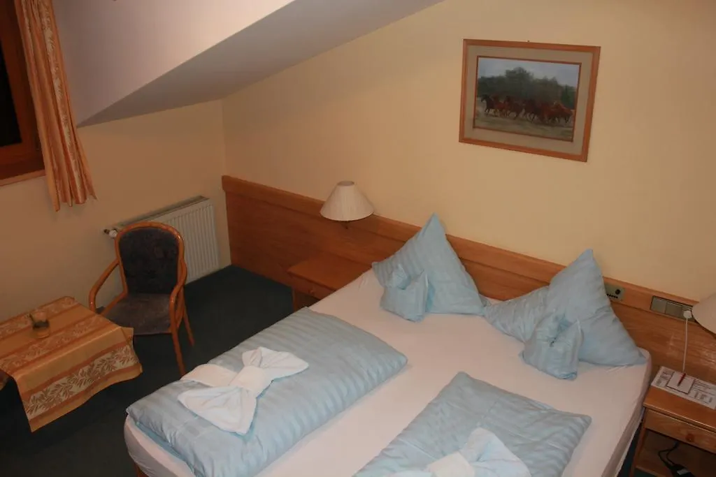 Landgasthaus&Hotel Kurfer Hof-1