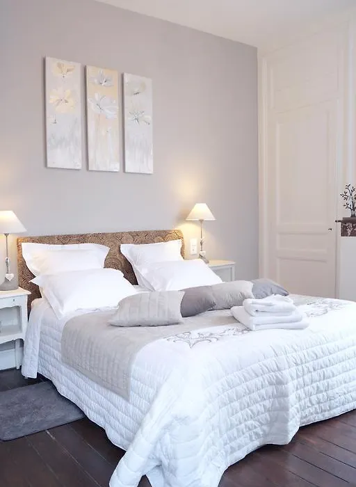 Chambres D'Hotes- Lille Aux Oiseaux-1