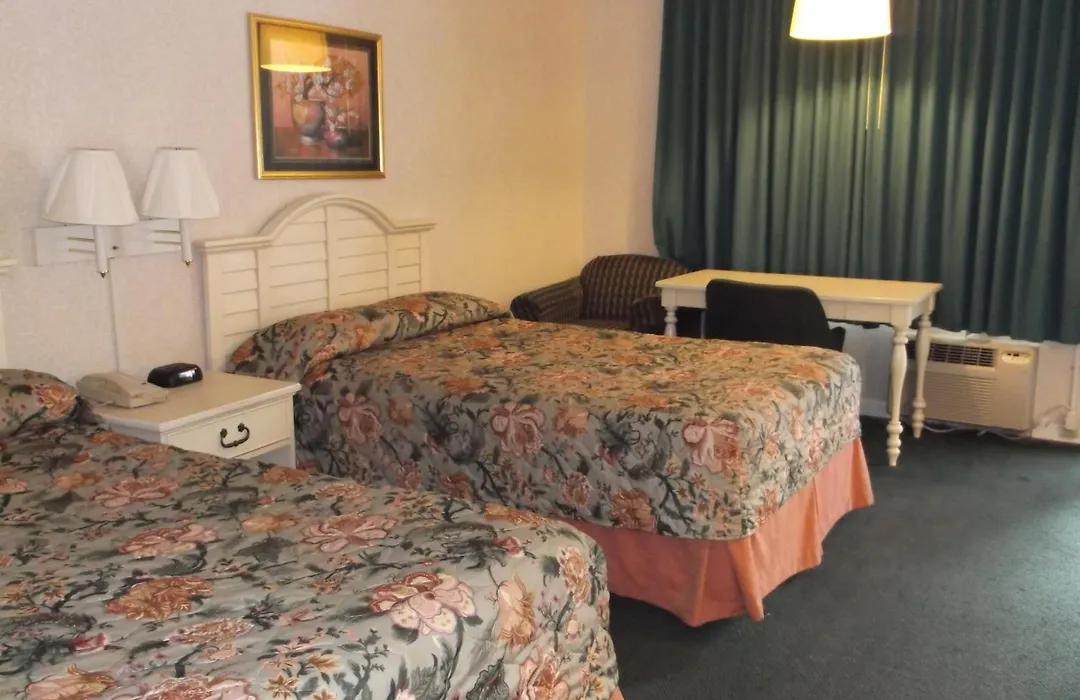Azalea Inn & Suites-1