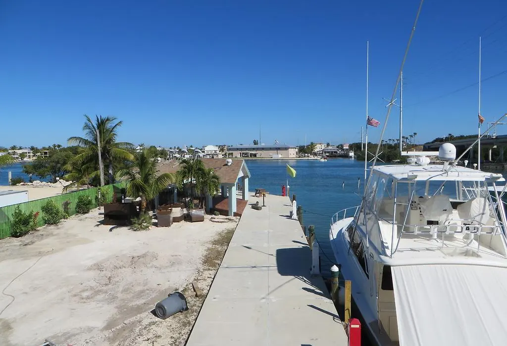 Smugglers Cove Resort And Marina-1