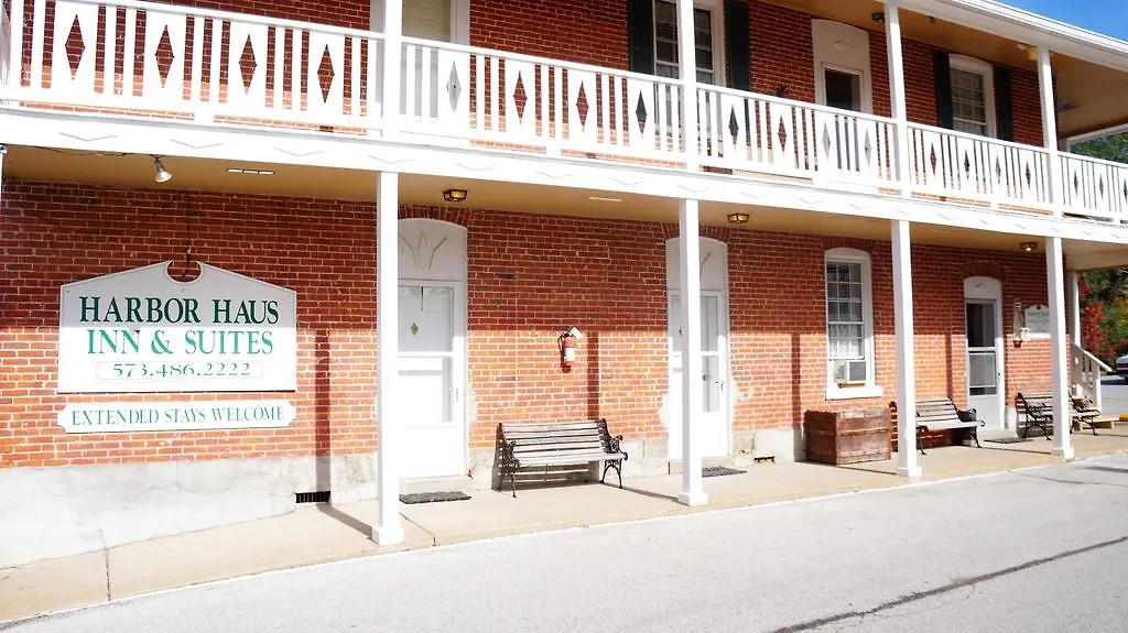Harbor Haus Inn & Suites-1