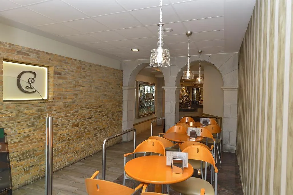 Hostal Linares-1