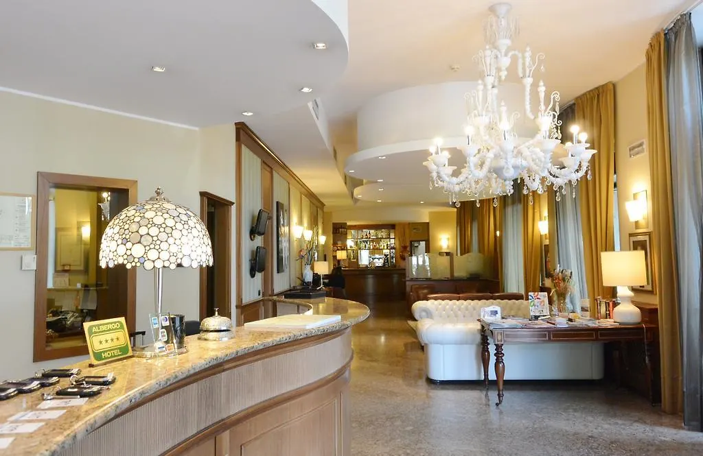 Hotel Moderno-1