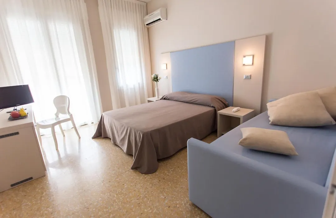 New Hotel Chiari-1
