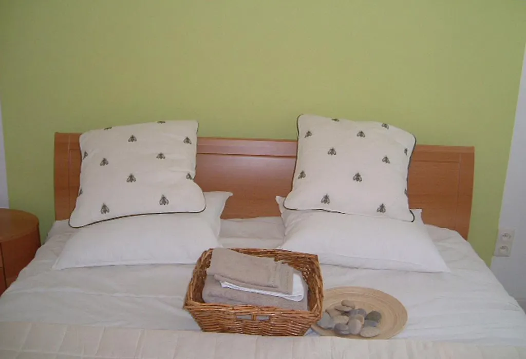 B&B Waterside-1