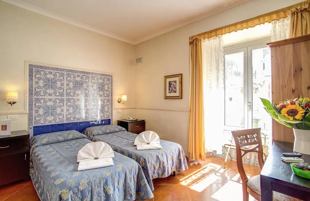 Hotel Picasso-1
