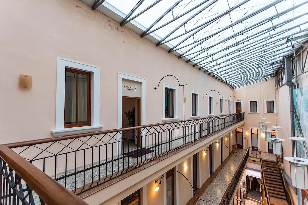 Old City Hotel-1