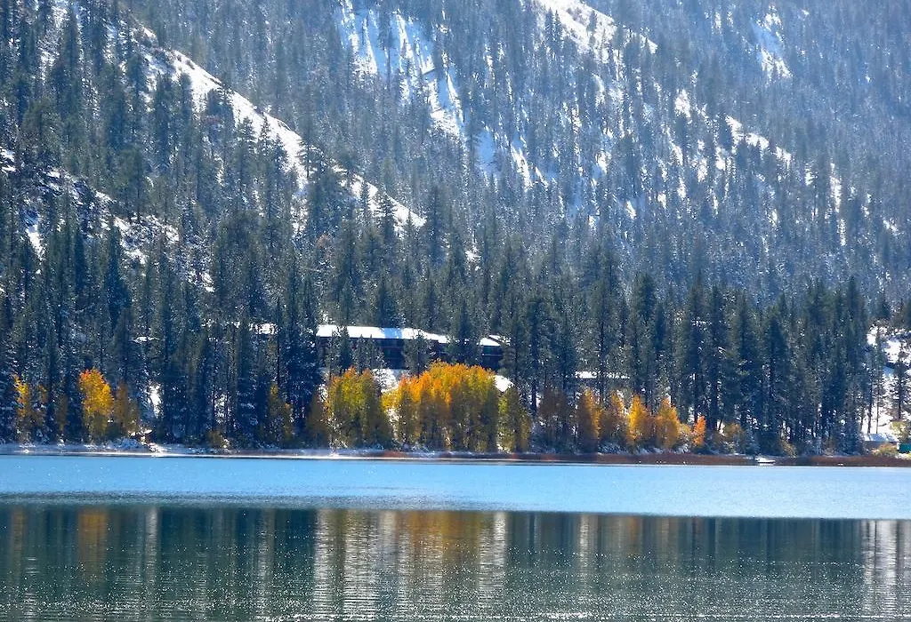 Boulder Lodge-1
