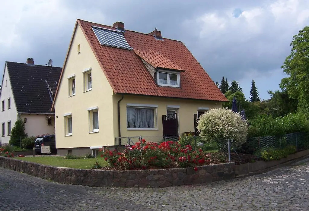 Am Roseneck-1