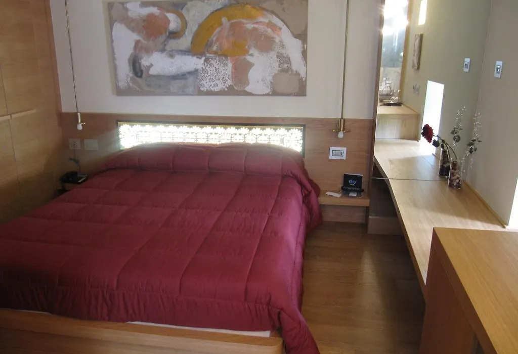 Mario'S Garni-1