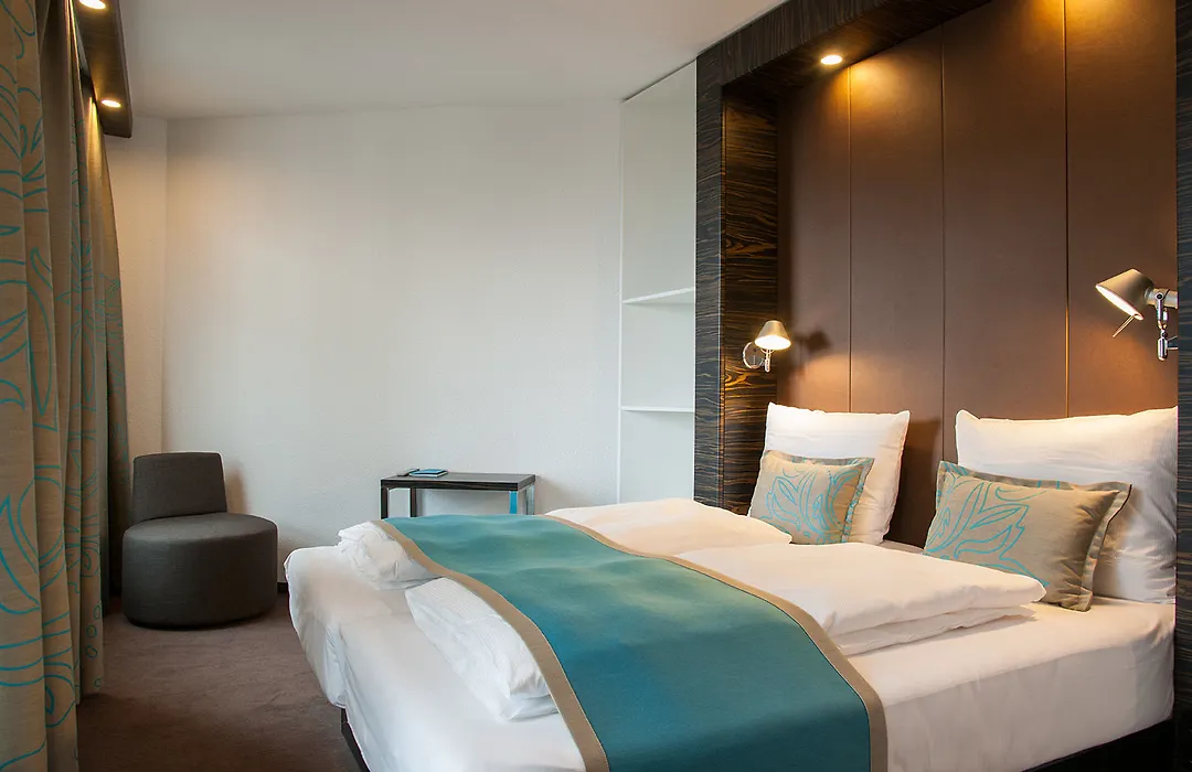 Motel One Duesseldorf-Hauptbahnhof-1