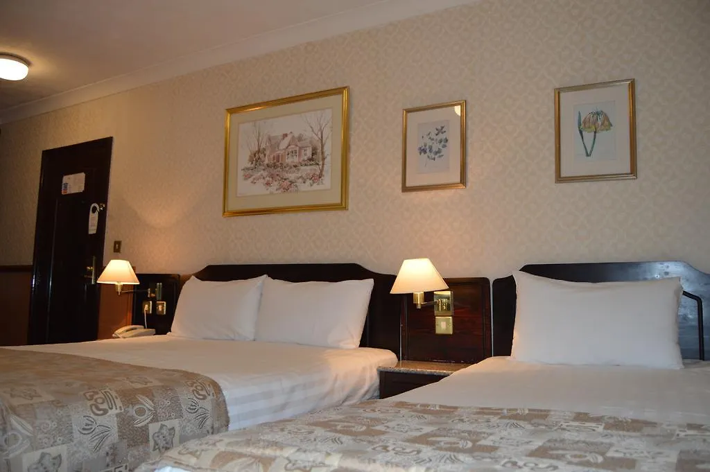 Holiday Villa Hotel-1