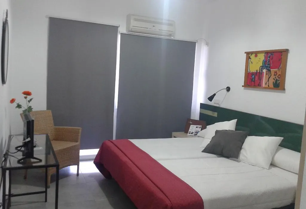 Complejo Hotelero Saga-1