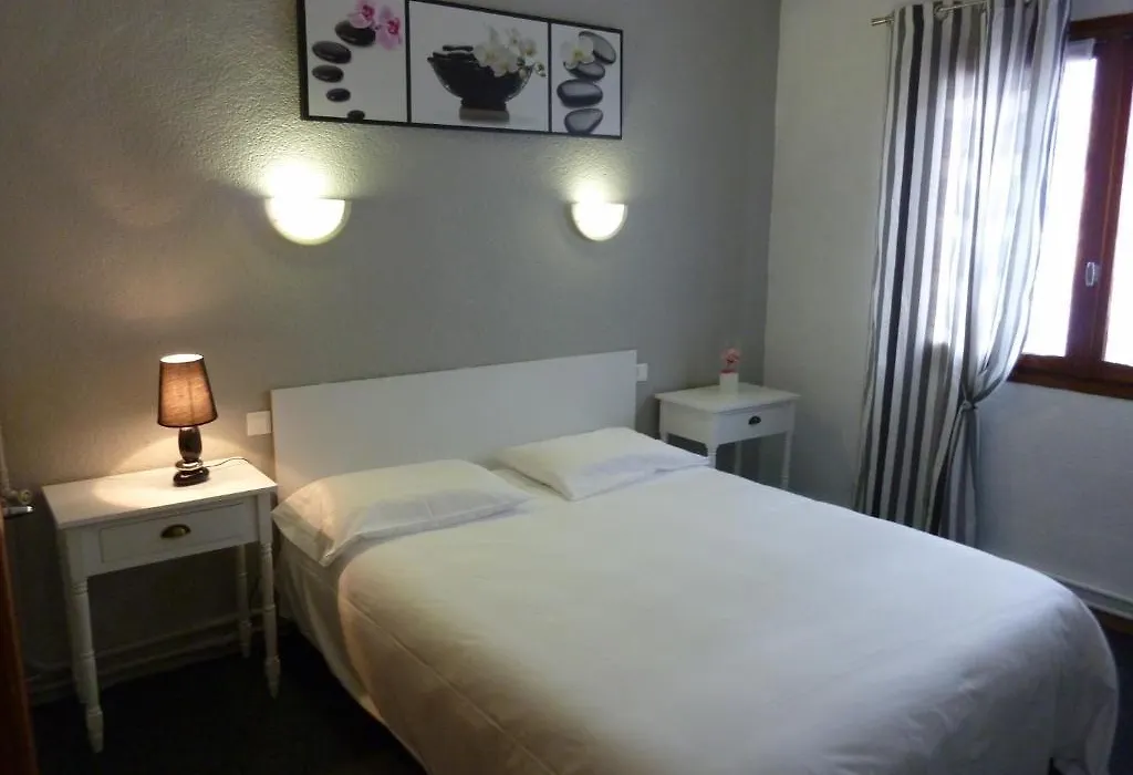 Hotel Les Glycines-1