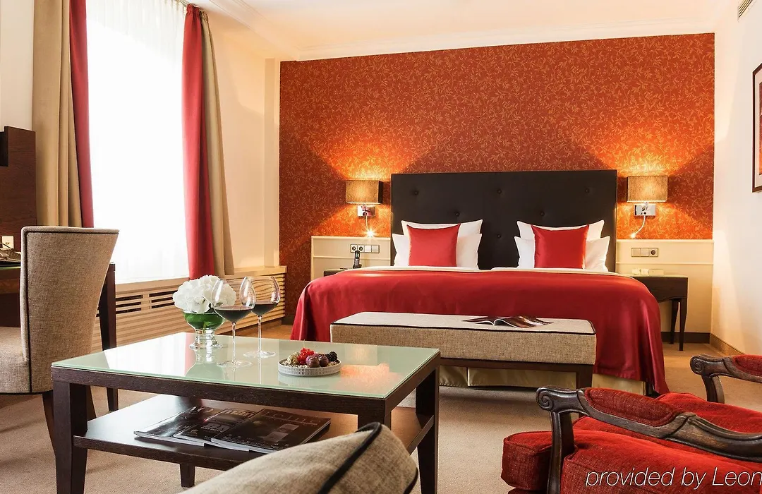 Althoff Hotel am Schlossgarten-1
