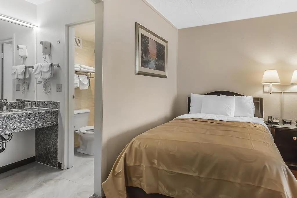 Quality Inn - Dickson-1