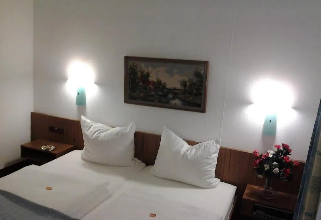S&L Hotel Neuss-1