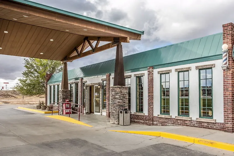 Econo Lodge-1