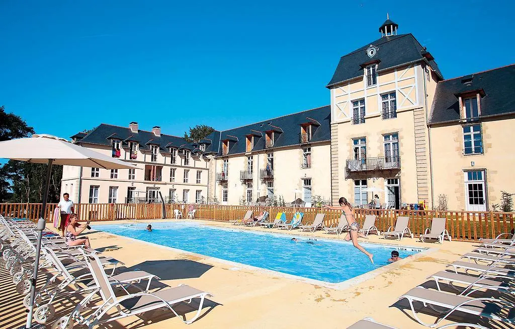 Residence Prestige Odalys Le Chateau De Kergonano-1